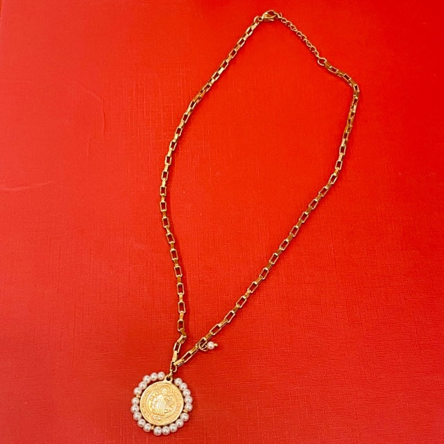 Medalla de San Benito,Patron de Europa Necklace pearl
