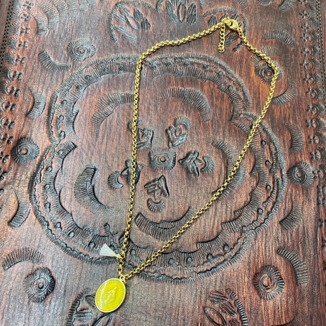 Nuestra Sra. de Gracia Enamel Necklace yellow